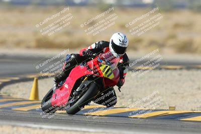 media/Dec-08-2024-CVMA (Sun) [[267e5a7075]]/Race 2-Amateur Supersport Open/